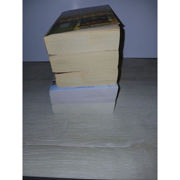 Lot of 5 Paperback Books by Debbie Macomber Romance 4 Are Blossom Street Series - Picture 6 of 13